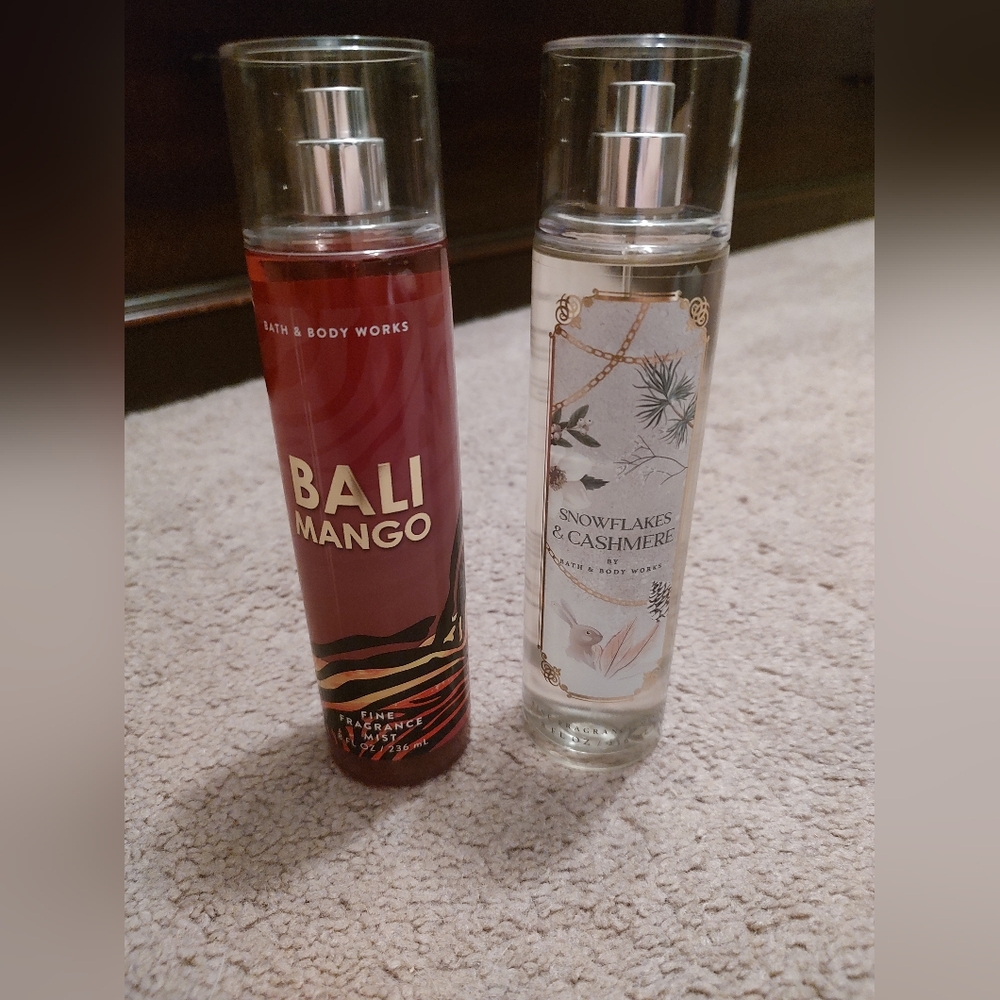 Bath & Body Works Bali Mango and Snowflakes & Cashmere Body Wash Set